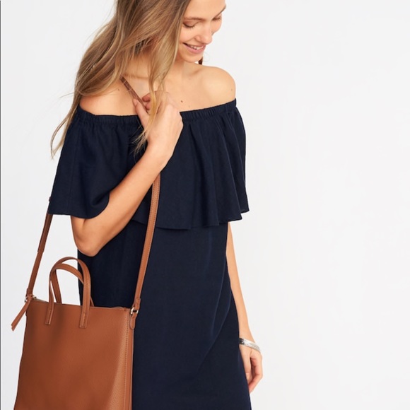 Old Navy Handbags - Old Navy Crossbody Bag